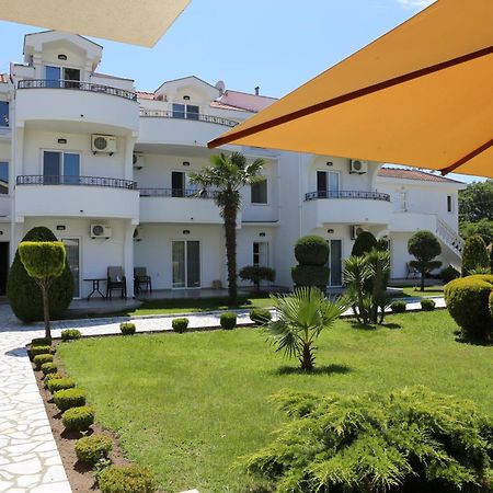 Hotel Comfort & Villas Donji Stoj Exterior foto